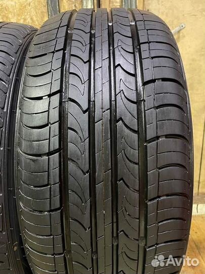 Nexen Classe Premiere 672 215/50 R17 91V