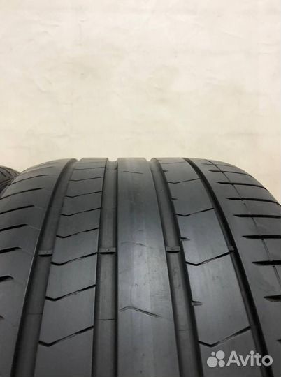 Pirelli P Zero PZ4 275/30 R21 98Y