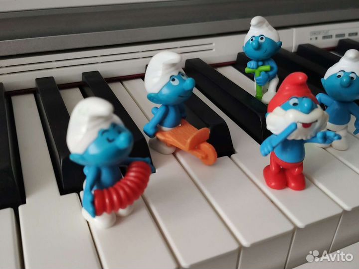 Киндеры 90 х смурфики смурфы