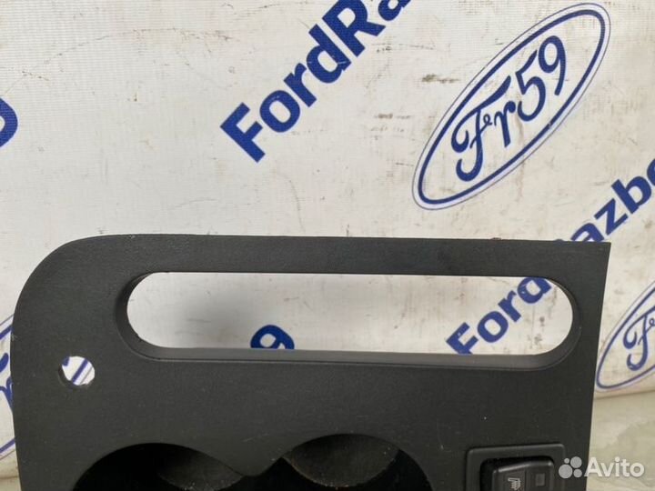 Подстаканник консоли центральной Mazda Cx-7 ER 2.3