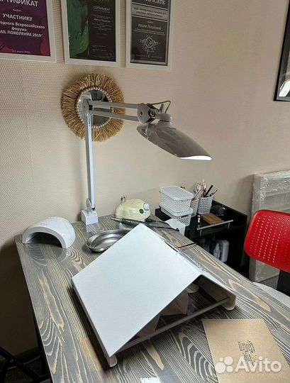 Бестеневая лампа новая