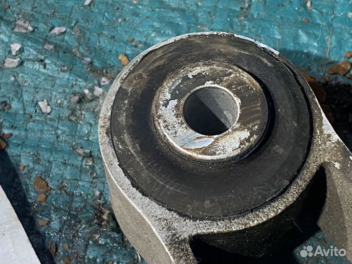 Опора двигателя задняя Mazda CX-7 I (2006—2009)