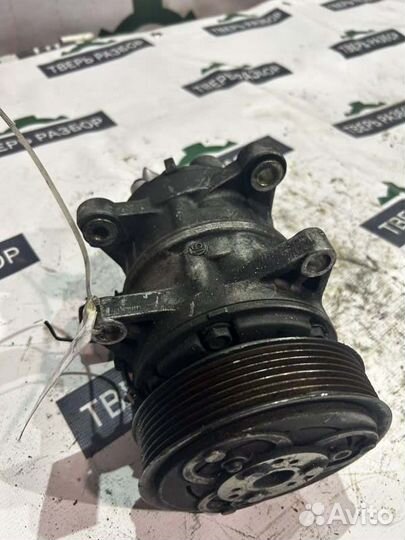 Компрессор кондиционера Nissan Caravan EV24 ZD30