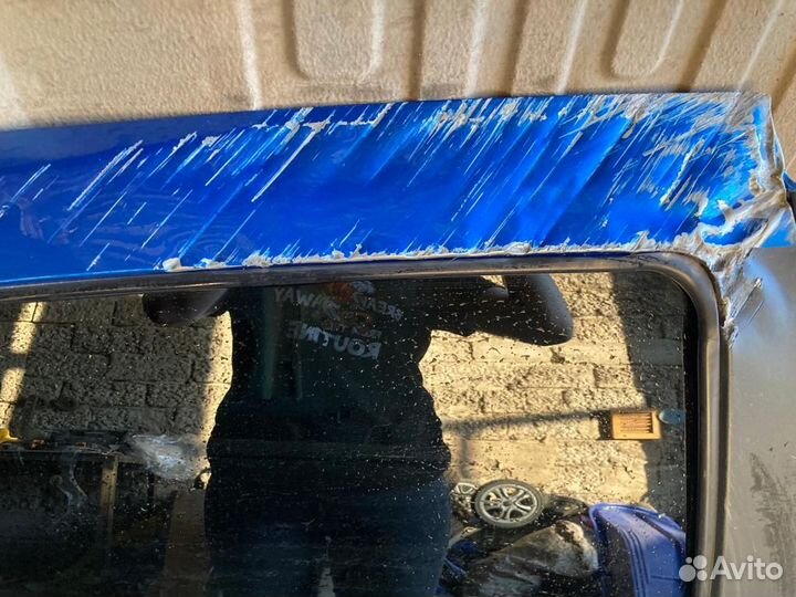 Дверь задняя правая Renault