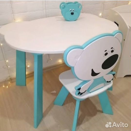 Детский стол и стул
