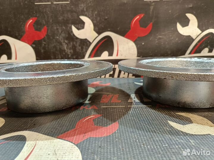 Диски тормозные задние Volkswagen Passat B5