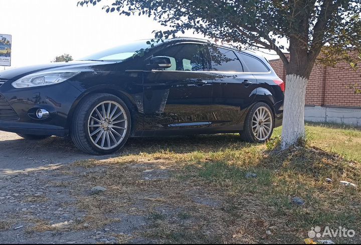 R18 American Classic American Classic 235/40, PCD 5x118 DIA 60.8