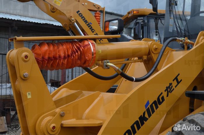 Фронтальный погрузчик Lonking LG833N, 2023