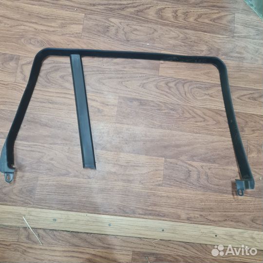 Рамка стекла двери Bmw Х3 3333413 E83 задняя левая