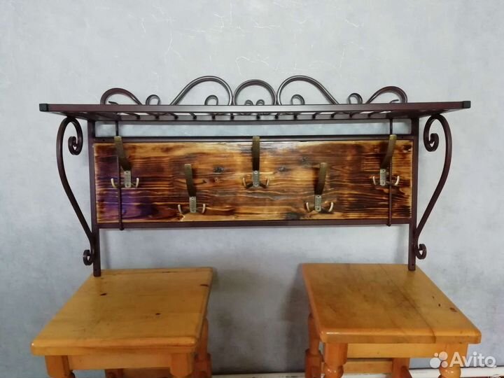 Вешалка в прихожую