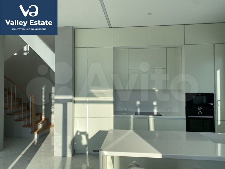 Дом 316 м² на участке 15 сот.