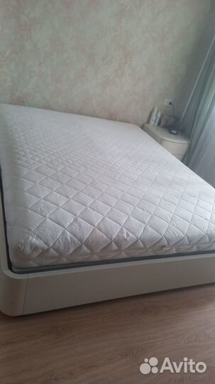 Продается матрас 160х200