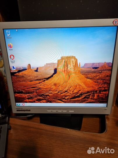 Монитор Samsung Samtron 73V