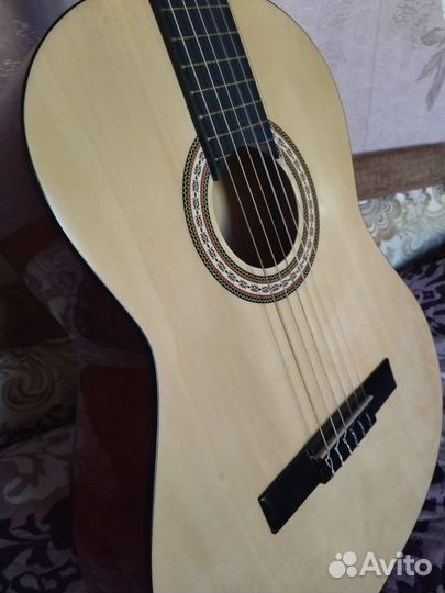 Акустическая гитара Fender с чехлом