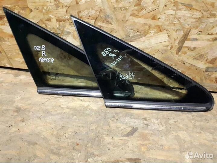 Стекло кузовное правое Opel Zafira B 2005-2012