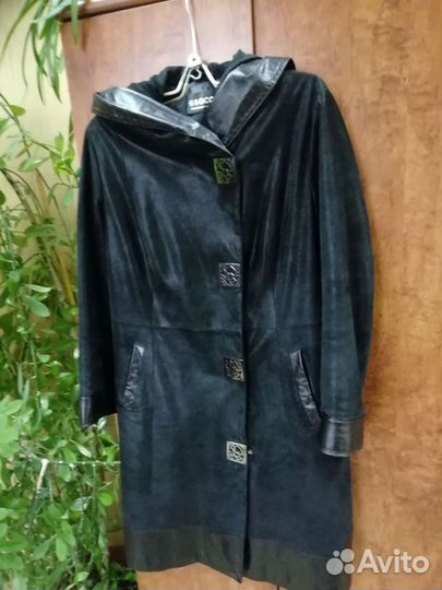 Замшевый плащ