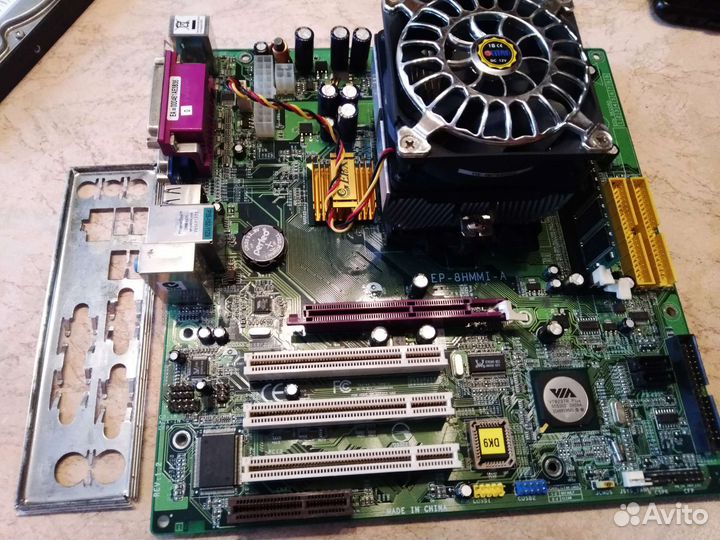 Материнская плата для компьютера