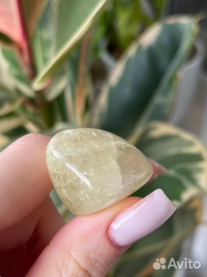 Цитрин натуральный галтовка