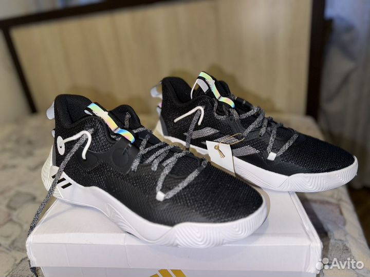 Баскетбольные кроссовки adidas harden stepback 3