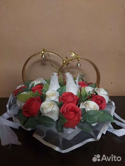 Свадебное украшение на авто