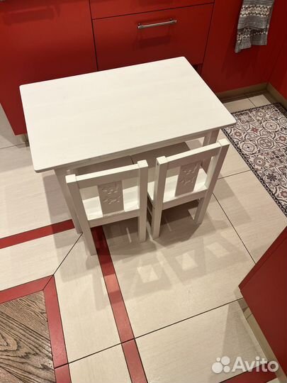 Детский стол и 2 стула IKEA
