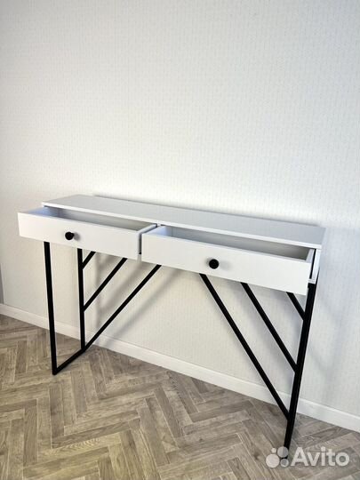 Консоль 130*28