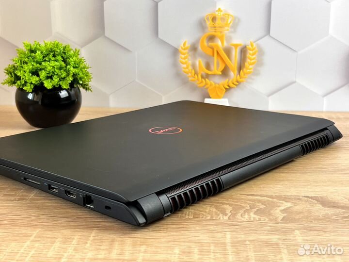 Dell Inspiron 15-5577 (i5-7/8Gb/SSD+HDD/GTX1050)