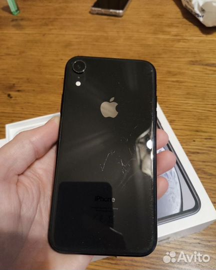 iPhone Xr, 64 ГБ