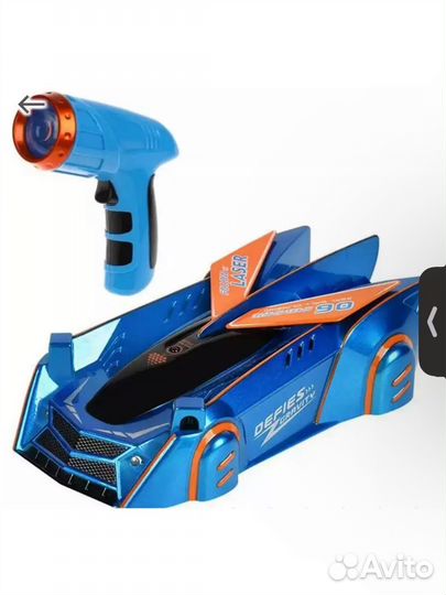 Антигравитационная машина, ездиет по потолку