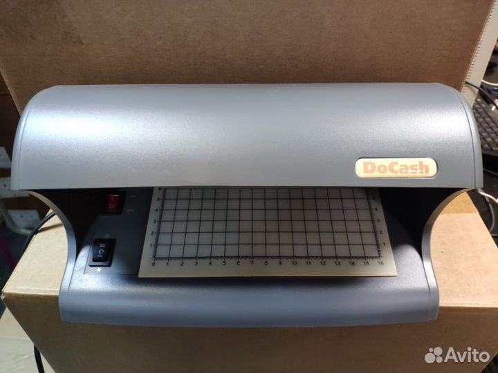 Детектор банкнот DoCash