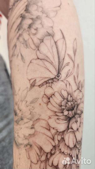 Мастер татуировки