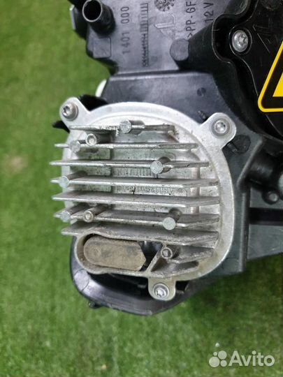 Фара левая BMW 3-Series