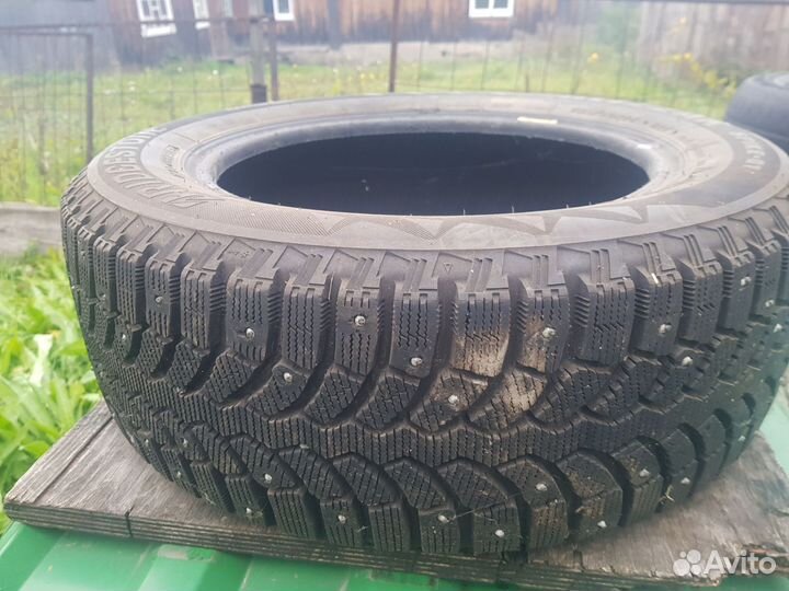 Bridgestone Blizzak Spike-01 185/60 R14