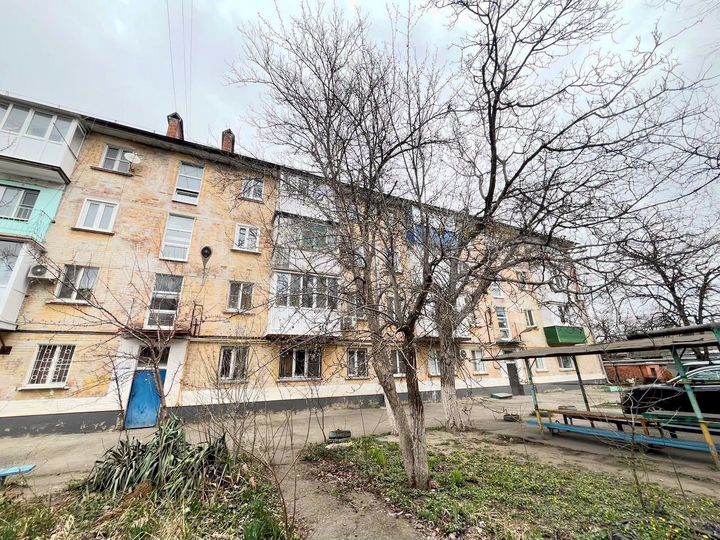 2-к. квартира, 41,8 м², 1/4 эт.