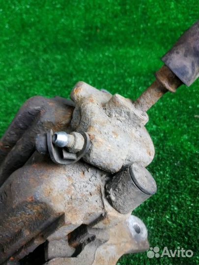 Суппорт тормозной задний левый Bmw 330D E90 M57N