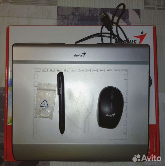 Графический планшет Genius MousePen i608X