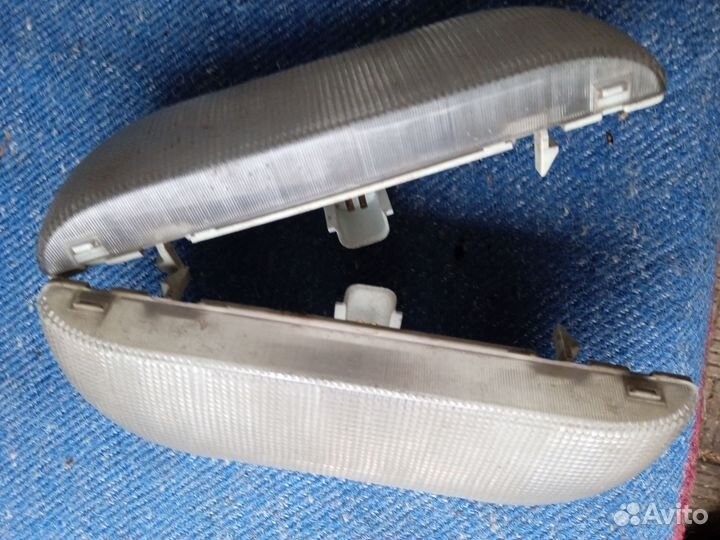 Фанари багажника dodge caravan 3