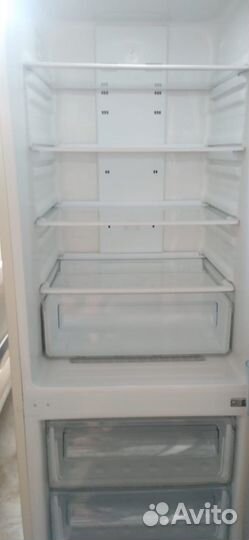 Холодильник Samsung NO Frost 190cm год