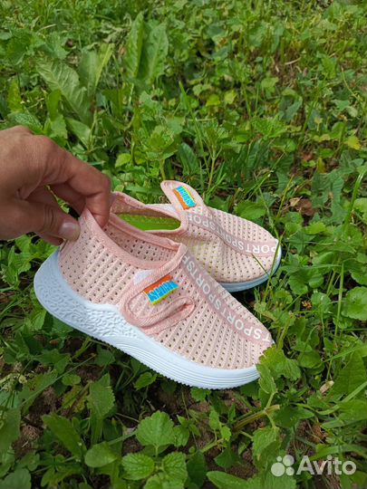 Кроссовки легкие для девочки (27-30р)