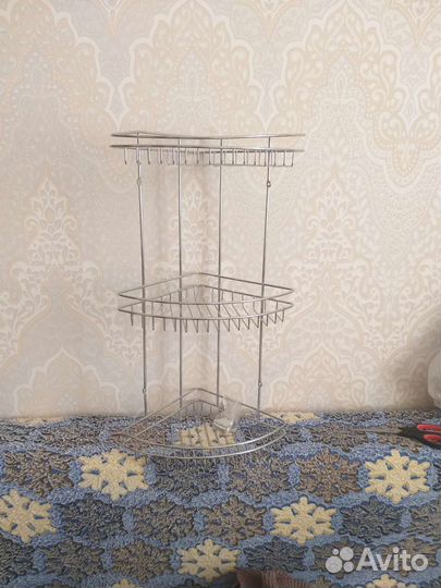 Полка металлическая для ванной