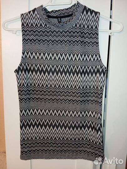 Платье топы блузки на 42-44р