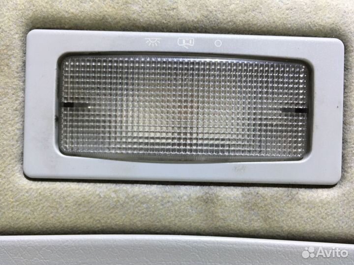 Обшивка потолка (полка) Volkswagen Caddy 2