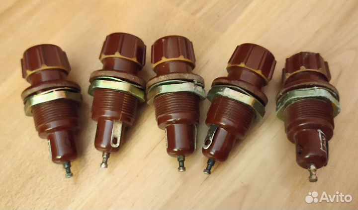 Держатель предохранителя дпк 1-1