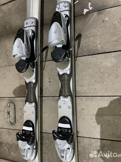 Комплект лыж с ботинками