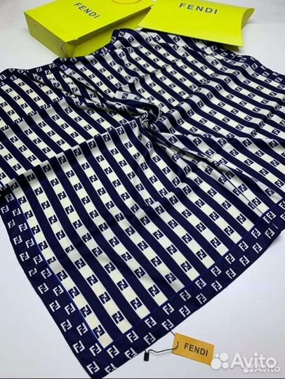 Шарфы платки палантины брендовые