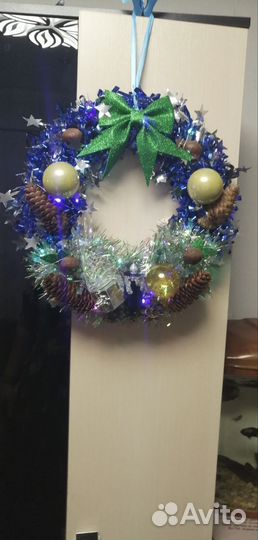 Новогодний венок на дверь