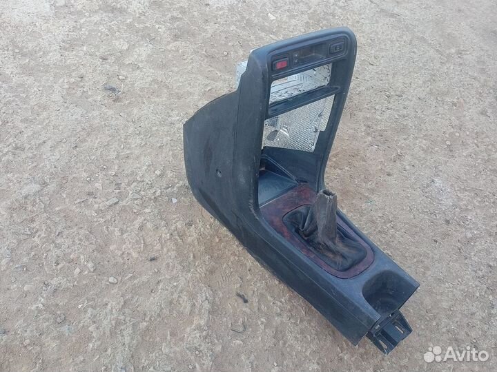 Центральная консоль Rover 400