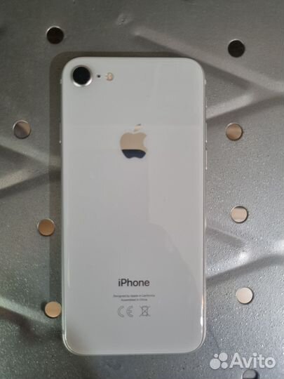 iPhone 8, 64 ГБ