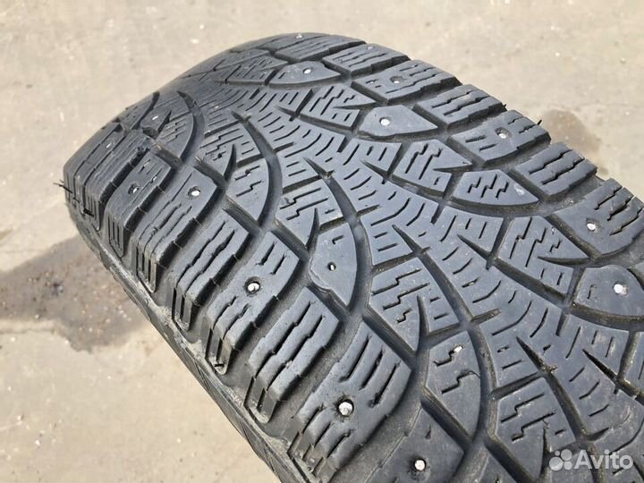 Pirelli Winter Carving Edge 195/65 R15