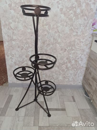 Подставка для цветов напольная